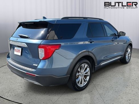 Used 2020 Ford Explorer XLT w/ Equipment Group 202A RWD image 6