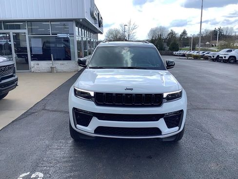 New 2026 Jeep Grand Cherokee L Summit AWD/4WD image 2