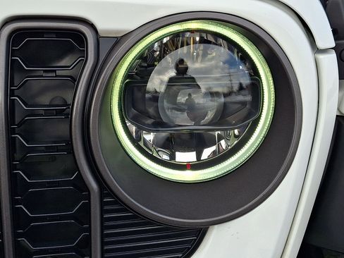 Used 2023 Jeep Wrangler Unlimited Rubicon 392 image 9