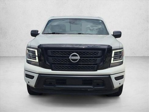 Used 2024 Nissan Titan SV w/ SV Bronze Edition Package RWD image 2