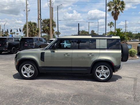 Used 2020 Land Rover Defender 110 SE AWD/4WD image 9