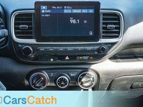 Used 2021 Hyundai Venue SE FWD image 23