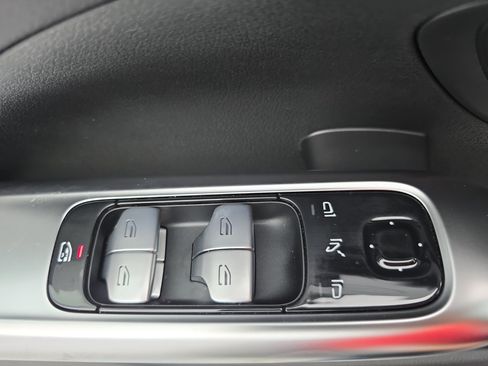 Certified 2022 Mercedes-Benz C 300 Sedan image 27