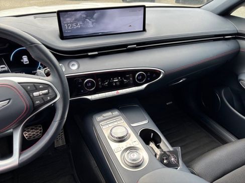 Used 2023 Genesis GV70 2.5T w/ Sport Prestige Package image 14
