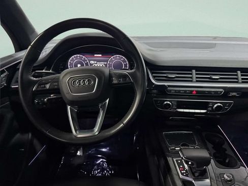 Used 2018 Audi Q7 3.0T Prestige w/ Prestige Package AWD/4WD image 11