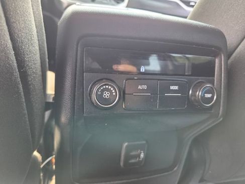 Used 2019 GMC Acadia SLE w/ LPO, Floor Liner Package FWD image 16