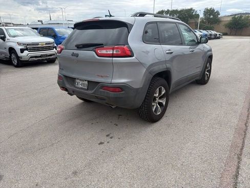 Used 2014 Jeep Cherokee Trailhawk w/ Comfort/Convenience Group AWD/4WD image 4