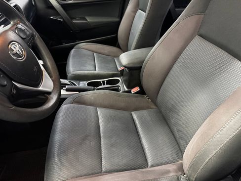 Used 2017 Toyota Corolla LE FWD image 10