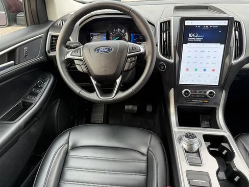 Certified 2024 Ford Edge SEL w/ Convenience Package AWD/4WD image 9