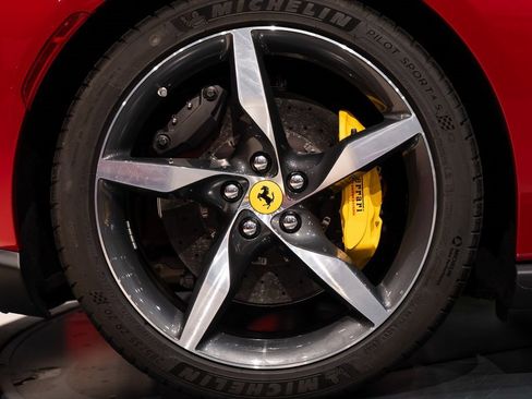 Certified 2023 Ferrari Portofino M image 15