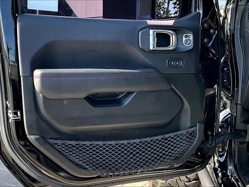 Used 2022 Jeep Gladiator Rubicon w/ LED Lighting Group AWD/4WD image 23