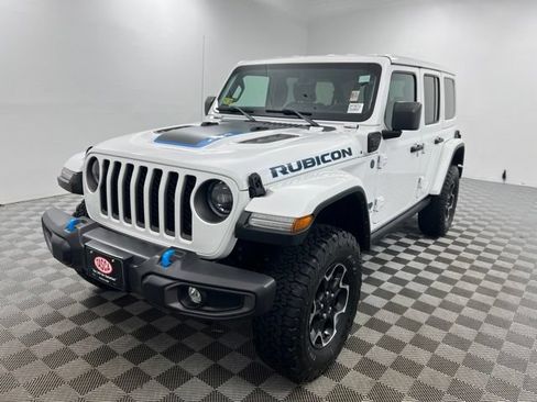 Used 2023 Jeep Wrangler Unlimited Rubicon 4xe w/ Cold Weather Group AWD/4WD image 2