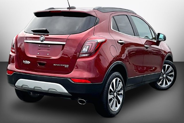 Used 2022 Buick Encore Preferred w/ Safety Package AWD/4WD image 2