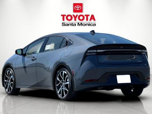 New 2026 Toyota Prius Plug-In Hybrid image 5