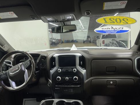 Used 2021 GMC Sierra 2500 SLE w/ SLE Value Package; AWD/4WD image 22