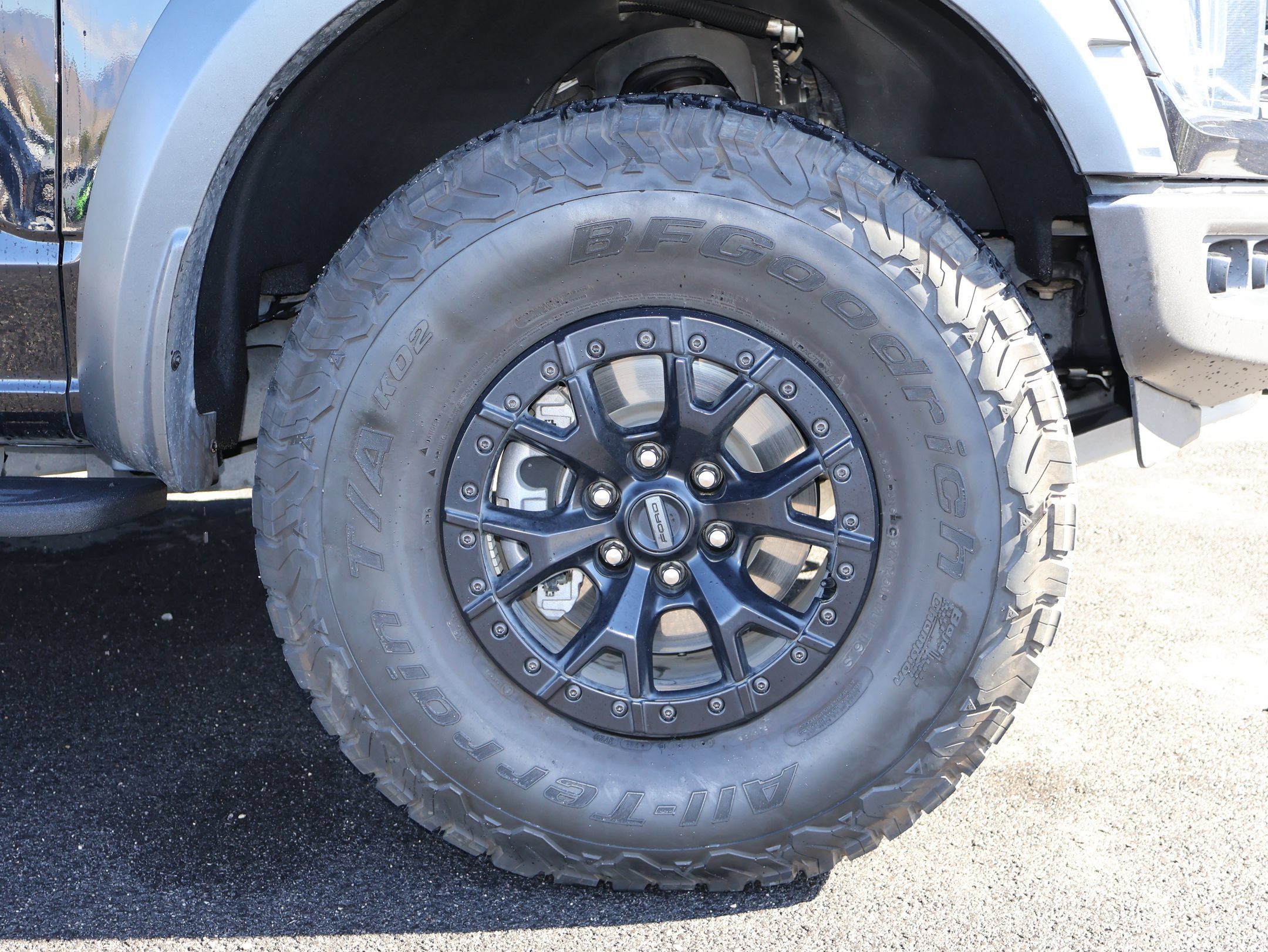 Used 2023 Ford F150 Raptor w/ Raptor 37 Performance Package AWD/4WD image 12