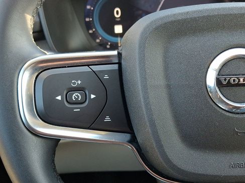 Used 2023 Volvo XC40 B5 Plus w/ Driver Assist Package image 21