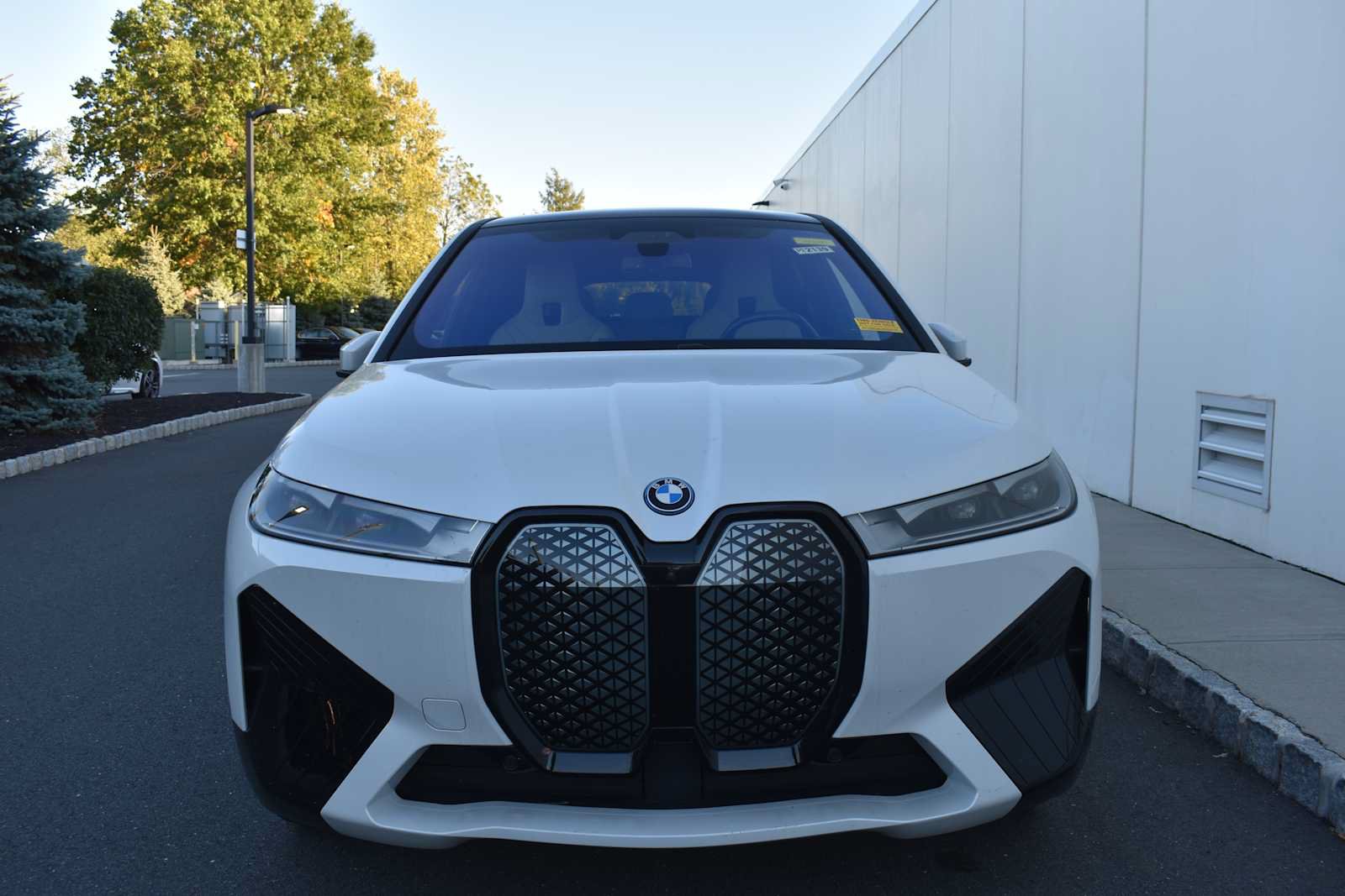 Used 2024 BMW iX xDrive50 w/ Sport Package AWD/4WD image 2