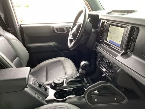 Used 2023 Ford Bronco Big Bend w/ Sasquatch Package AWD/4WD image 20