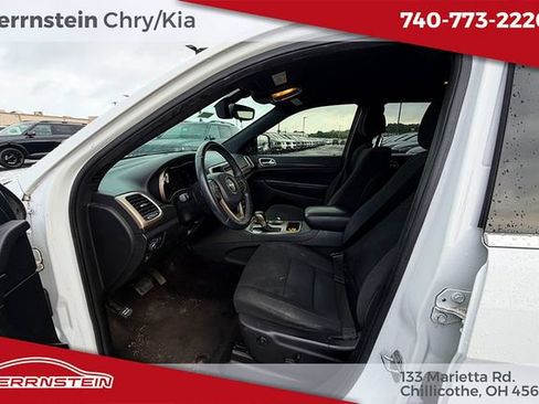 Used 2017 Jeep Grand Cherokee Laredo w/ Quick Order Package 2BE RWD image 13