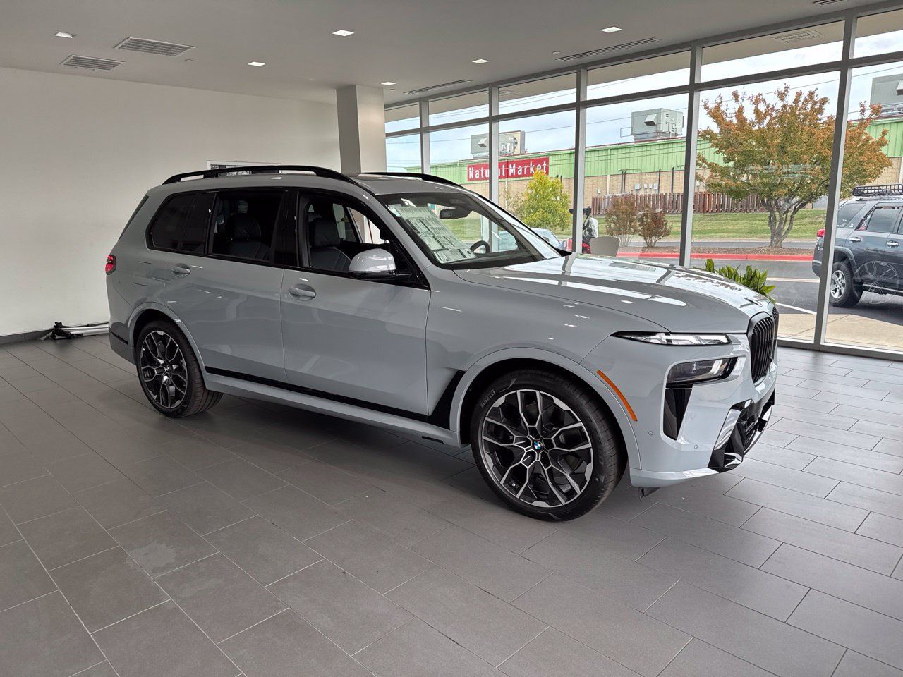 New 2027 BMW X7 xDrive40i w/ Executive Package AWD/4WD image 1