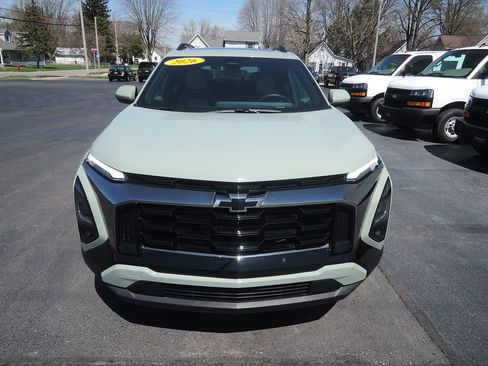 Used 2026 Chevrolet Equinox ACTIV w/ Safety and Technology Package AWD/4WD image 11