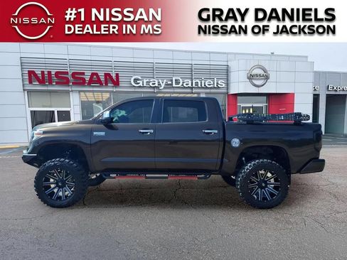 Used 2020 Toyota Tundra Platinum AWD/4WD image 4