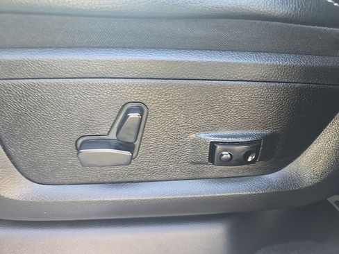 Used 2020 RAM 2500 Laramie image 31