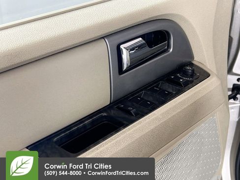Used 2017 Ford Expedition EL Limited AWD/4WD image 12