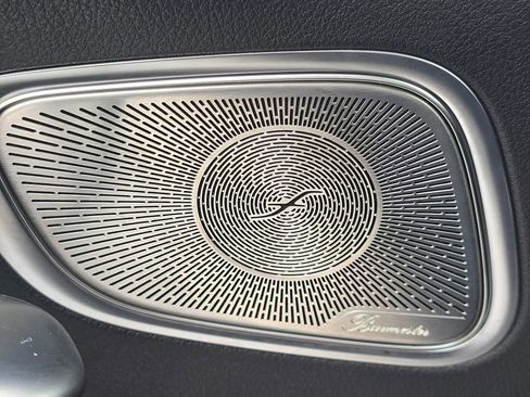 Used 2025 Mercedes-Benz GLC 300 4MATIC image 25