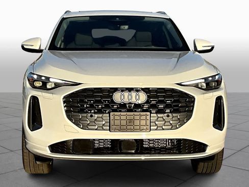 New 2025 Audi Q5 Premium Plus image 3