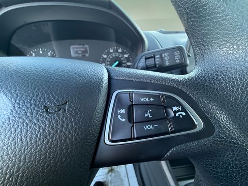 Certified 2020 Ford EcoSport S AWD/4WD image 19