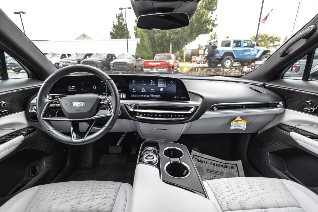 Used 2024 Cadillac Lyriq Sport RWD image 21