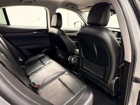 Used 2018 Alfa Romeo Stelvio Ti image 17