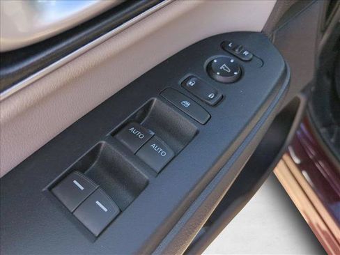 Used 2018 Honda CR-V EX-L image 12