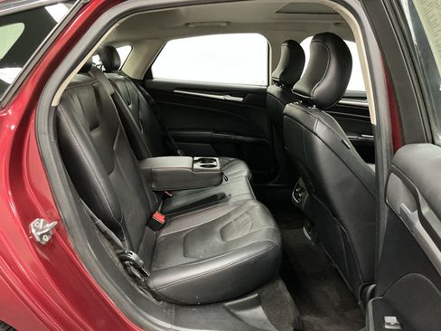 Used 2019 Ford Fusion Titanium AWD/4WD image 29