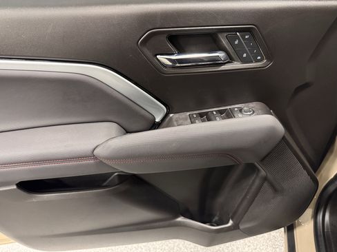 Used 2023 Chevrolet Colorado Z71 w/ Z71 Convenience Package 2 image 21