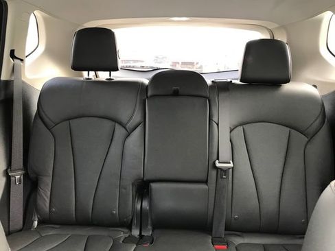 Used 2019 Buick Envision Essence image 11