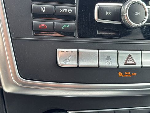 Used 2014 Mercedes-Benz GL 450 4MATIC image 35
