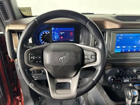 Used 2023 Ford Bronco Outer Banks AWD/4WD image 12
