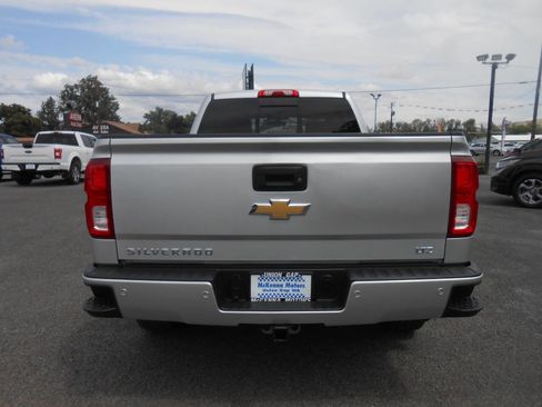 Used 2017 Chevrolet Silverado 1500 LTZ Z71 w/ LTZ Plus Package image 8