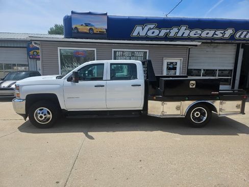 Used 2019 Chevrolet Silverado 3500 W/T w/ WT Convenience Package AWD/4WD image 1