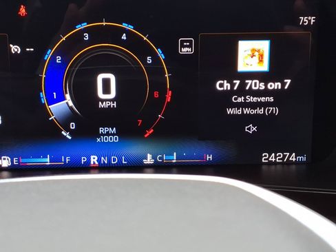 Used 2025 Chevrolet Colorado Z71 AWD/4WD image 32