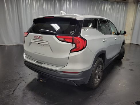 Used 2020 GMC Terrain SLE FWD image 9