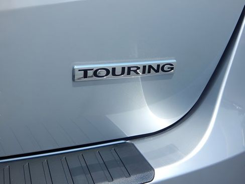 Certified 2025 Honda Odyssey Touring image 11