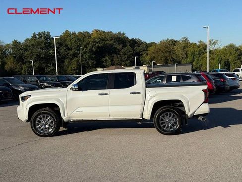 Used 2025 Toyota Tacoma Limited image 2