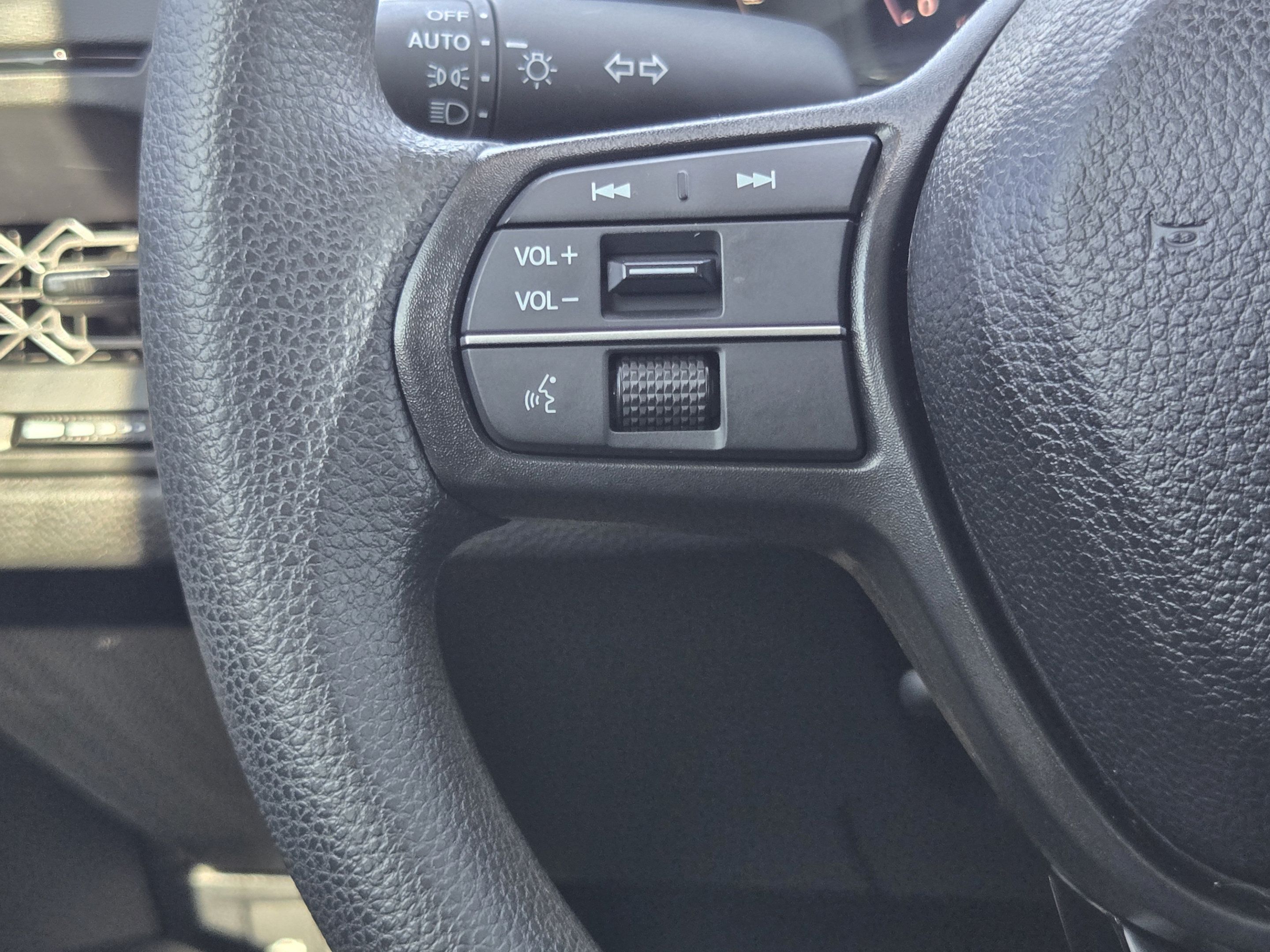 Certified 2025 Honda Accord LX image 25