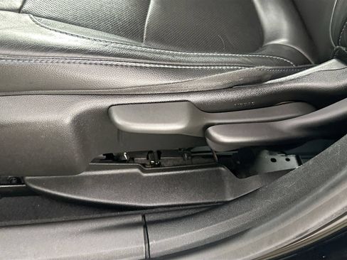 Used 2018 Chevrolet Volt LT w/ LT Driver Confidence Package FWD image 18