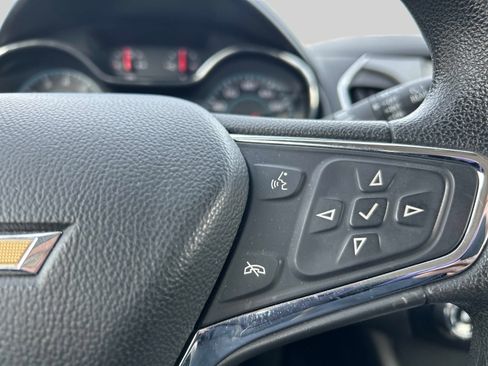 Used 2017 Chevrolet Cruze LT w/ Convenience Package image 23