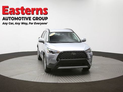 Used 2024 Toyota Corolla Cross LE image 47